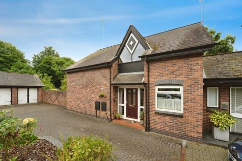 Frodsham - 2 bedroom semi-detached house for sale