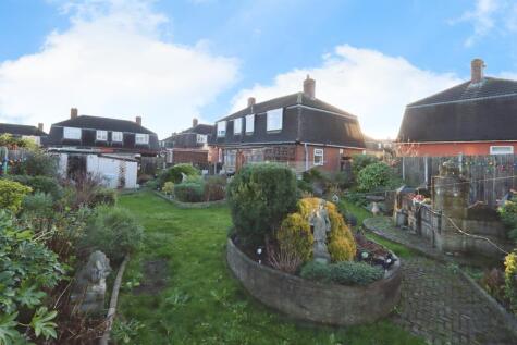 St. Austell Drive, Barugh Green, Barnsley