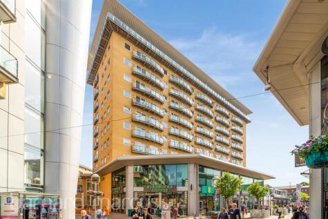 High Street, Feltham