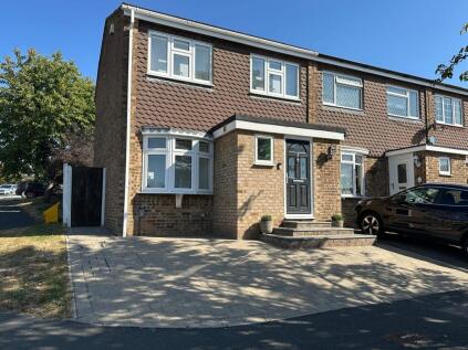 Fleming Close, Cheshunt, Waltham Cross