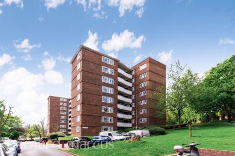 Albert Drive, London