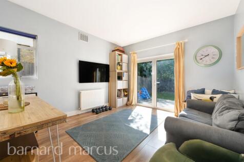 Gleneagle Road, London