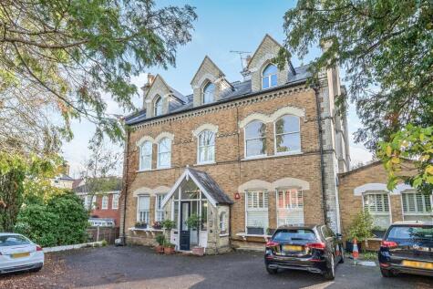 Oakleigh Park South, London