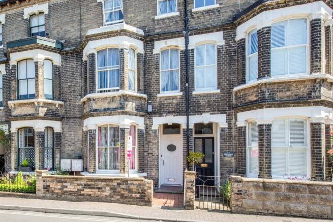 3 bedroom maisonette for sale in Hans Place, Cromer, NR27