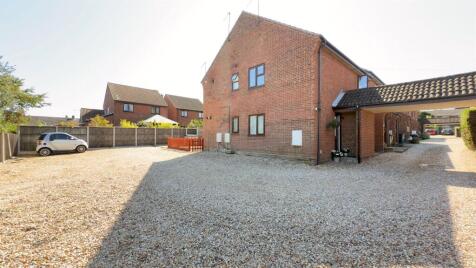 Warren Place, Dereham