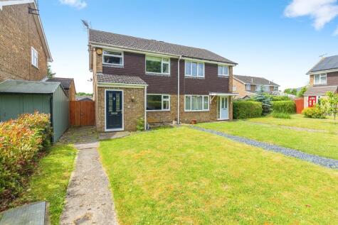 Collins Walk, Newport Pagnell