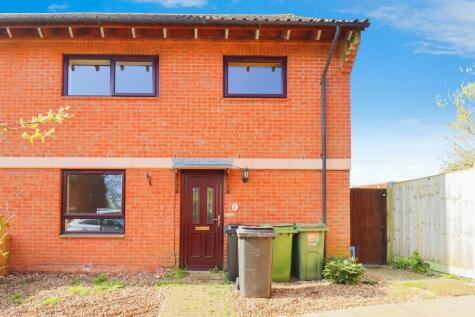 Chestnut Road, Pulham St. Mary, Diss