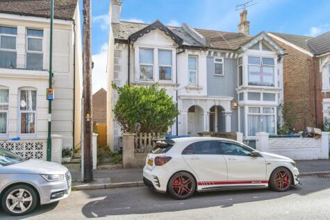 Canada Grove, Bognor Regis