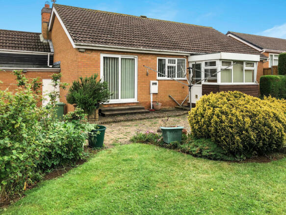 3 bedroom detached bungalow for sale in Winchester Road, Grantham, NG31