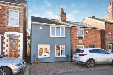 Kings Road, HALSTEAD