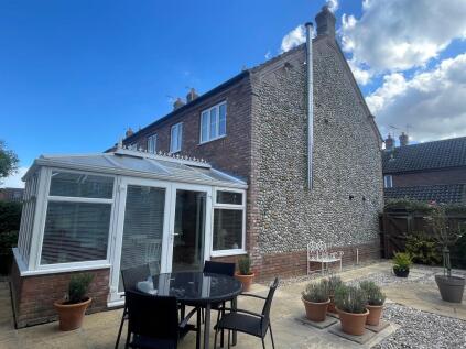 Glaven Hale Close, Holt