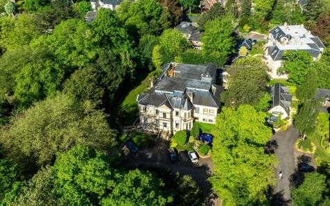 Three Bedroom apartment in The White House off Suffolk Road