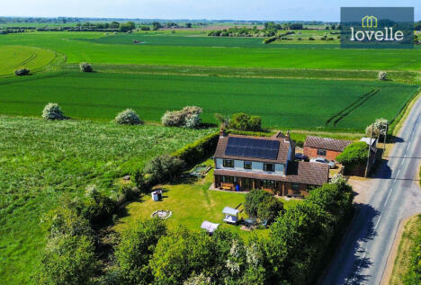 South Road, South Somercotes, LN11