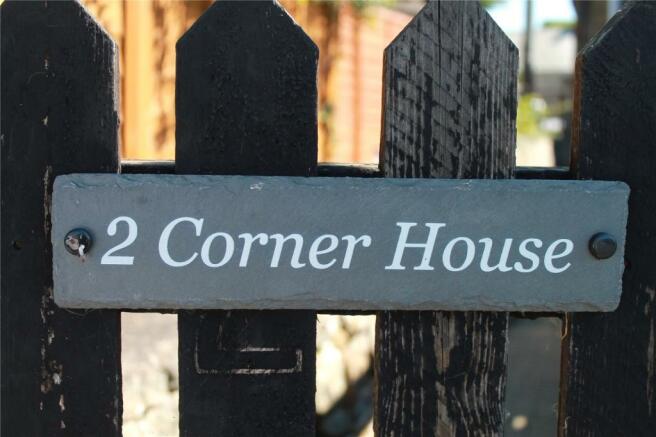 2 Corner House