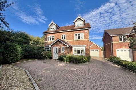 Roberts Close, Marden
