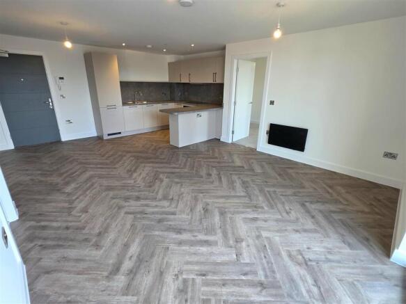 Lounge/Kitchen