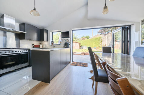 Linthorpe Road, Cockfosters, Barnet, EN4