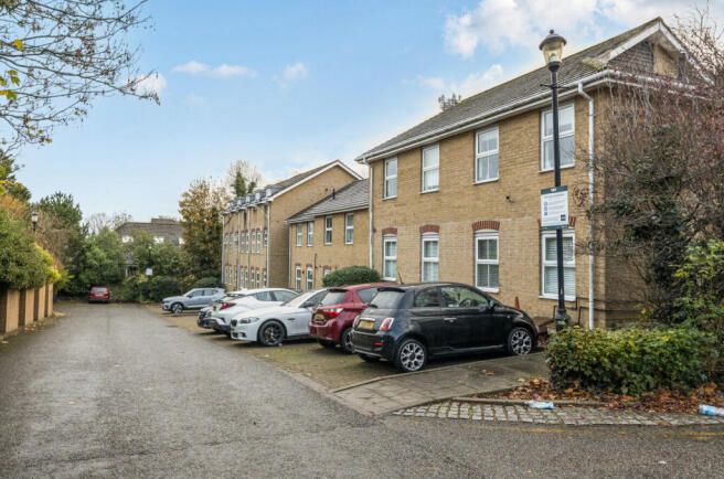 1380130-3-6911b72...