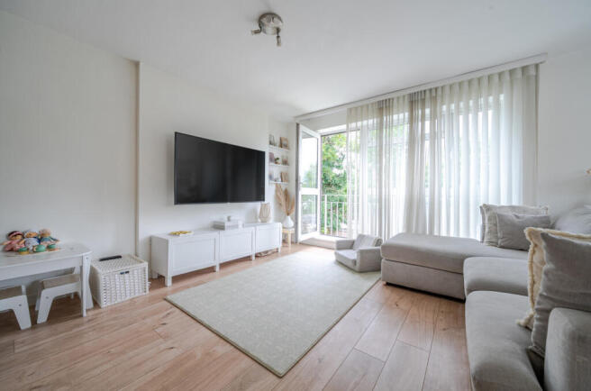 1327743-8-687f6f2...