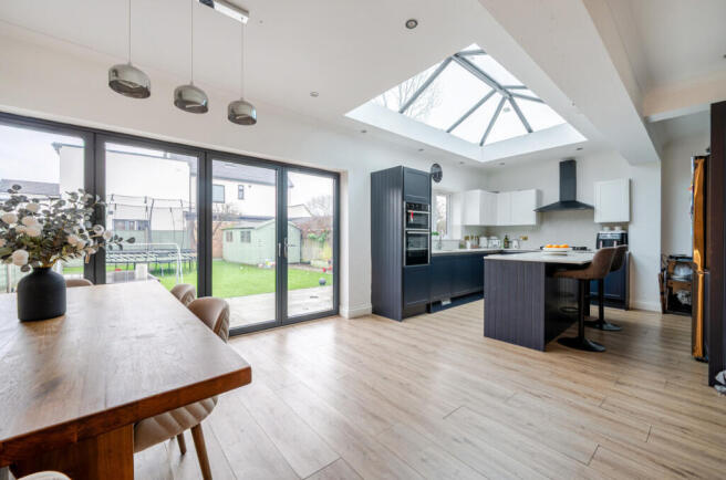 1402730-14-697204...