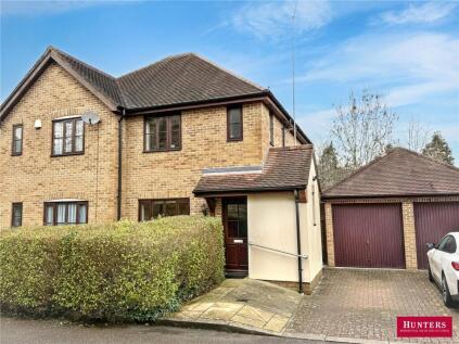 Pearson Close, Barnet, EN5