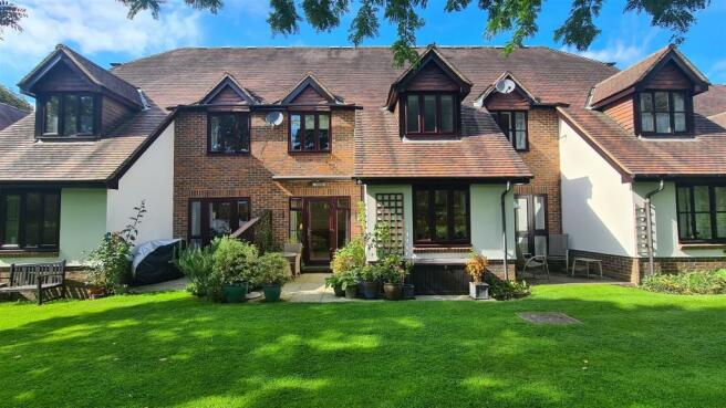 2 bedroom retirement property  for sale Haslemere