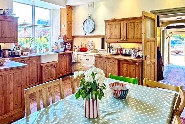 Kitchen/Breakfast
