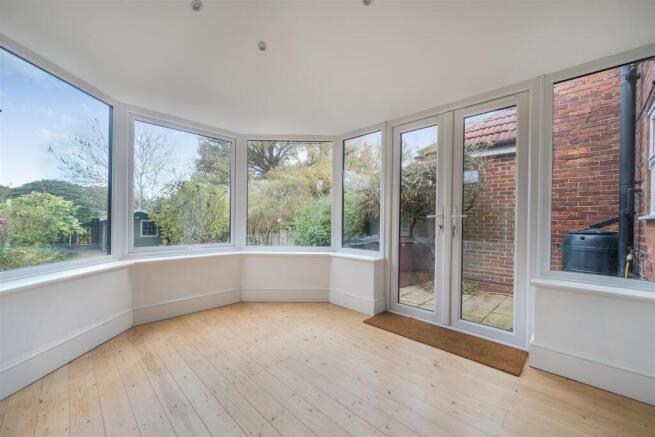 Living-Kitchen-Dining (3).jpg