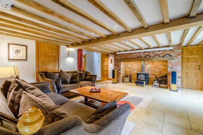 6 bedroom detached house for sale in Buckley Green, Henley-In-Arden, B95