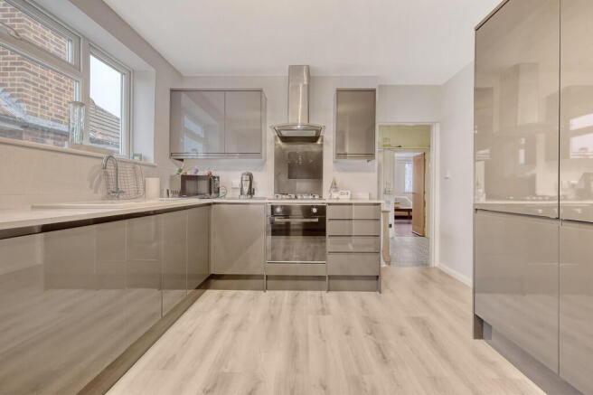 60a St. Johns Roa...