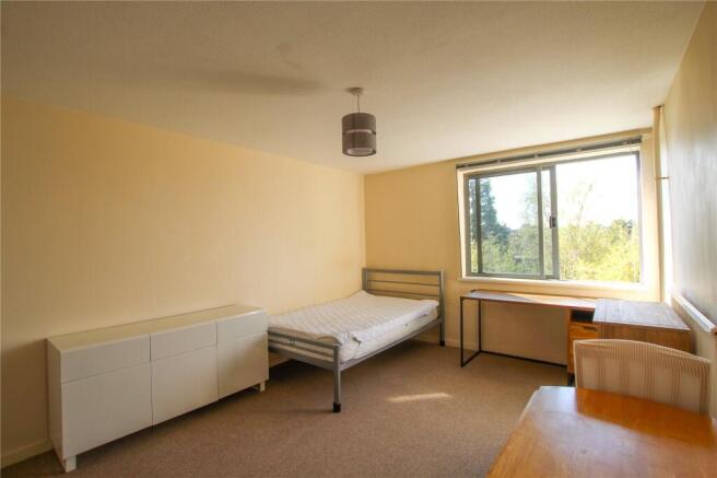 Bed/Sitting Room