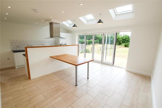 Kitchen Diner.