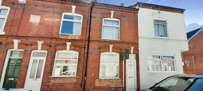 3 bedroom terraced house for sale in Beatrice Road Leicester LE3