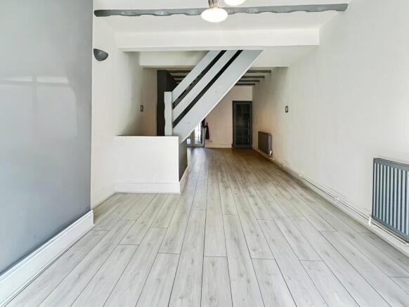 55dd62e2-WhatsApp...