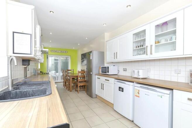 13 HR  v6 med siz...