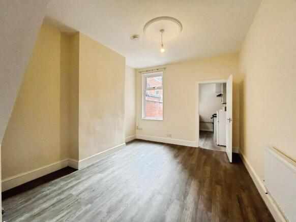 3af0c84f-WhatsApp...