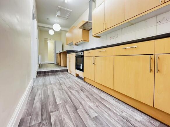 cf5e6023-WhatsApp...