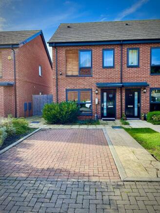 2 bedroom end of terrace house  for sale
