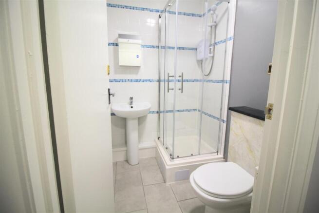 Shower Room.JPG