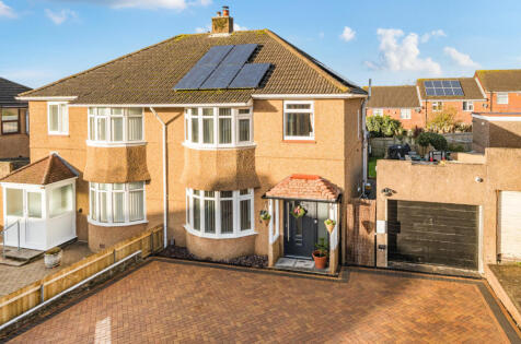 Caernarvon Gardens, Plymouth, Devon