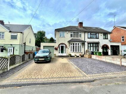 Cannock Road, Westcroft, Wolverhampton, WV10