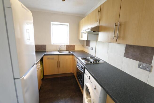 14 Grove Court (2).JPG