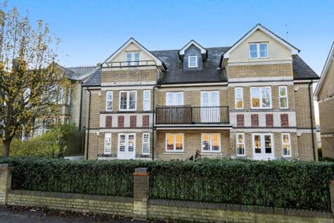 Coopers Court, Shefford