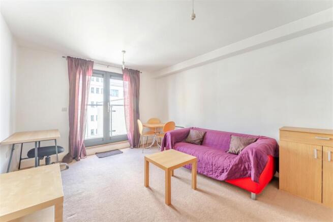 22 Charles Street CENTRO 3.jpg