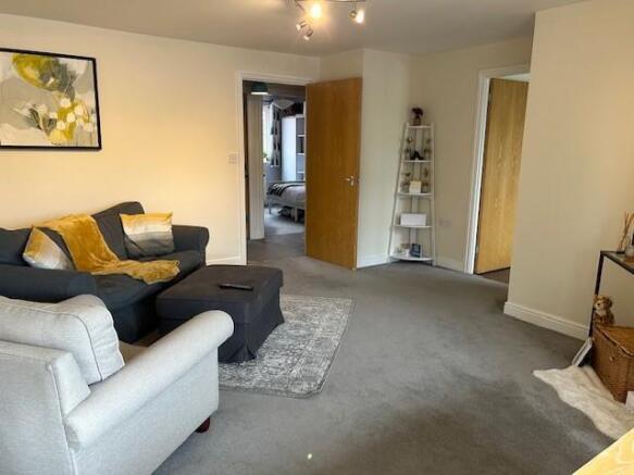 4 Lamports Court Lounge 1.jpg