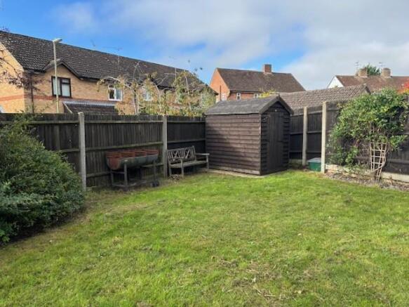 20 Plovers Way garden.jpg