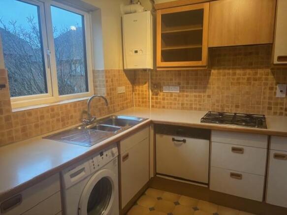 16 Borelli Mews kitchen.jpg