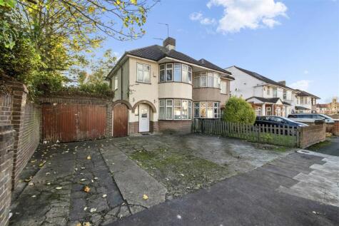 Croyde Avenue, Hayes