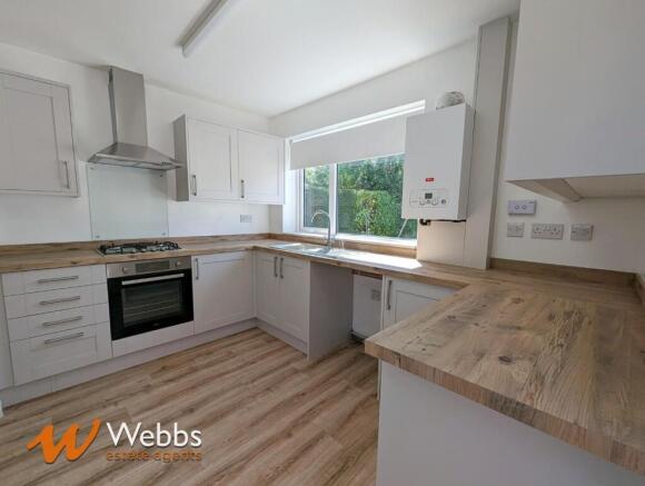 Kitchen 2.jpg