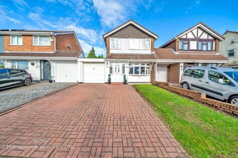 Avenue Road, Heath Hayes, Cannock